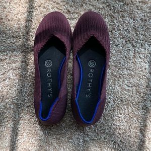 Size 6 Rothys Purple Flats